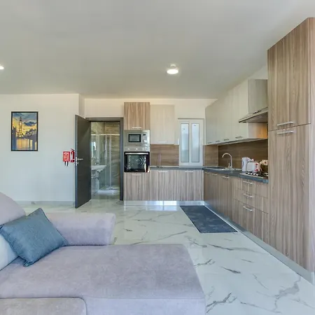 Cosy 3br With Breathtaking Views Of St Pauls By 360 Estates * Сент-Полс-Бей